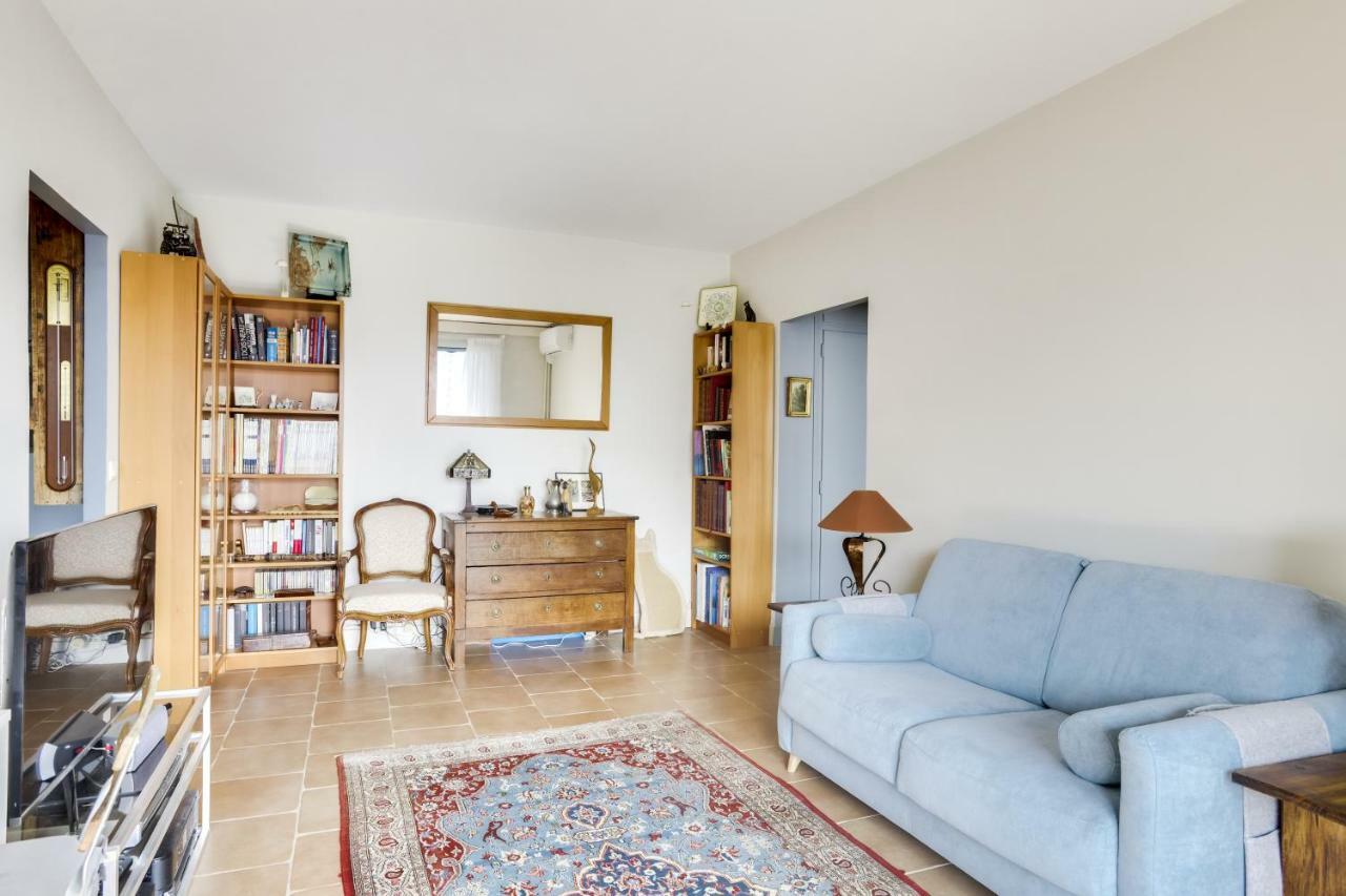 Charming Apartment With Terrace By Weekome Paris Exterior photo